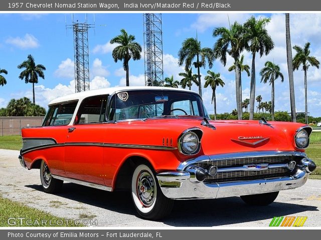 1957 Chevrolet Nomad Station Wagon in India Ivory/Matador Red