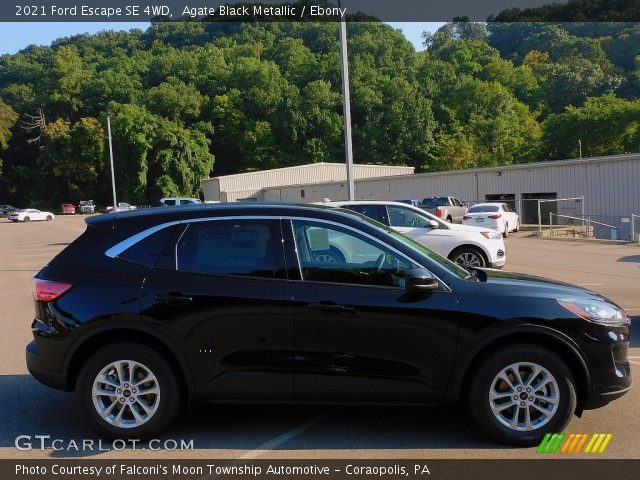 2021 Ford Escape SE 4WD in Agate Black Metallic