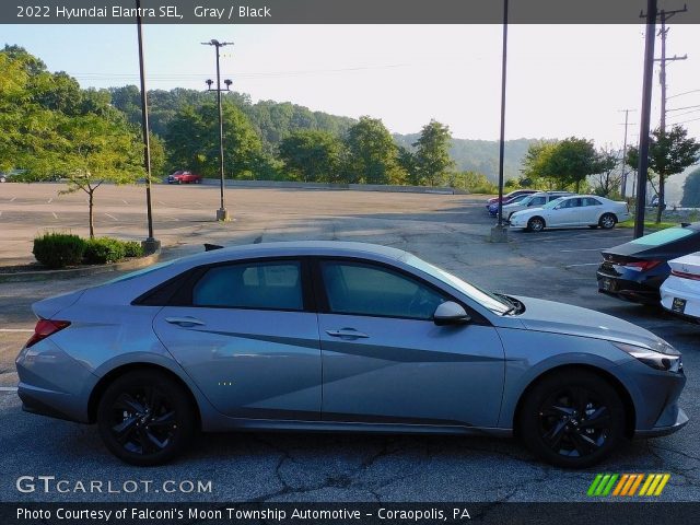 2022 Hyundai Elantra SEL in Gray