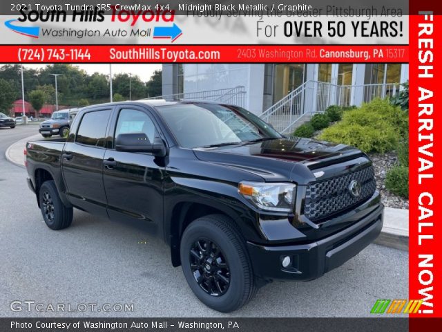 2021 Toyota Tundra SR5 CrewMax 4x4 in Midnight Black Metallic