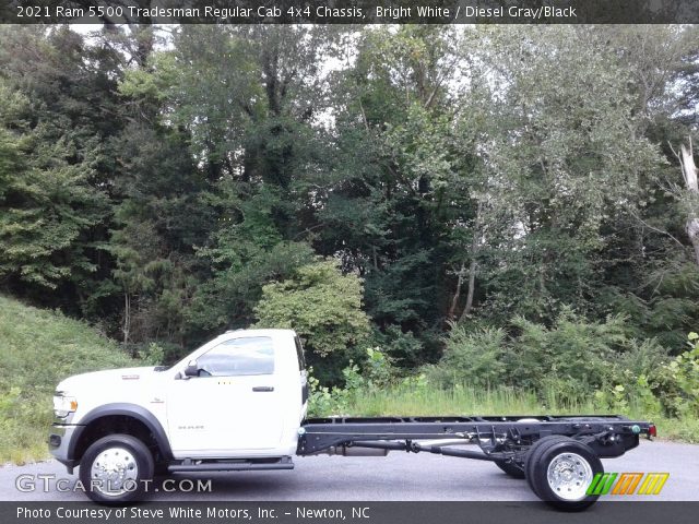 2021 Ram 5500 Tradesman Regular Cab 4x4 Chassis in Bright White