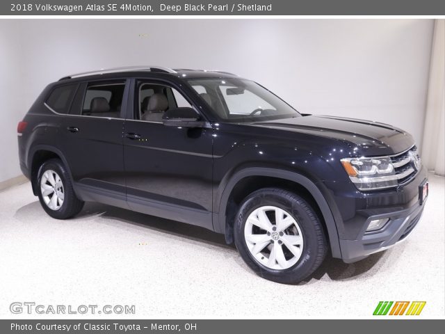 2018 Volkswagen Atlas SE 4Motion in Deep Black Pearl