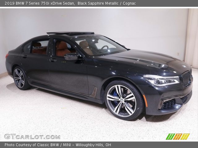 2019 BMW 7 Series 750i xDrive Sedan in Black Sapphire Metallic