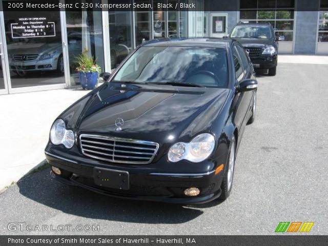 2005 Mercedes-Benz C 230 Kompressor Sedan in Black