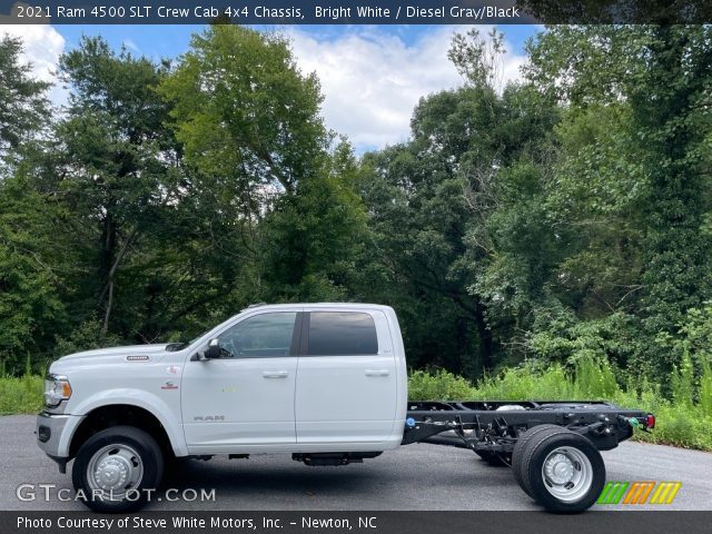 2021 Ram 4500 SLT Crew Cab 4x4 Chassis in Bright White