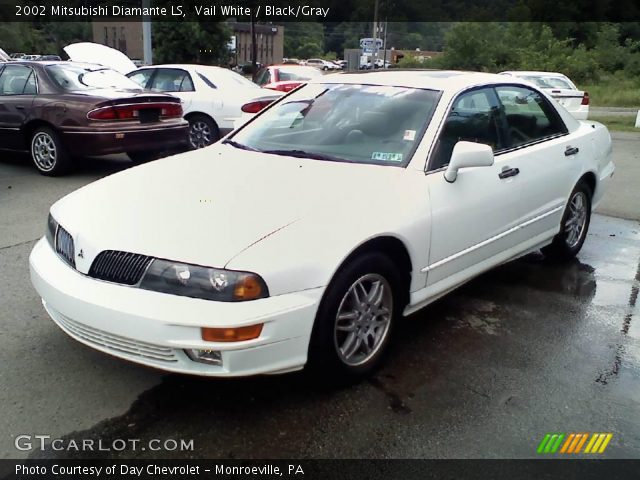 2002 Mitsubishi Diamante LS in Vail White