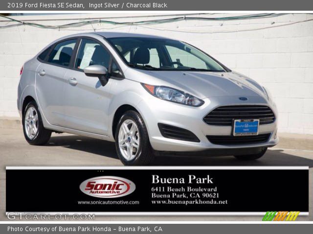 2019 Ford Fiesta SE Sedan in Ingot Silver