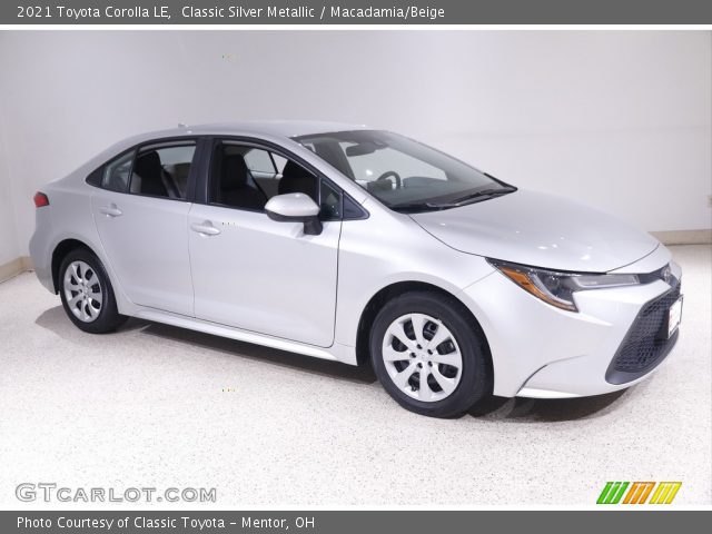 2021 Toyota Corolla LE in Classic Silver Metallic