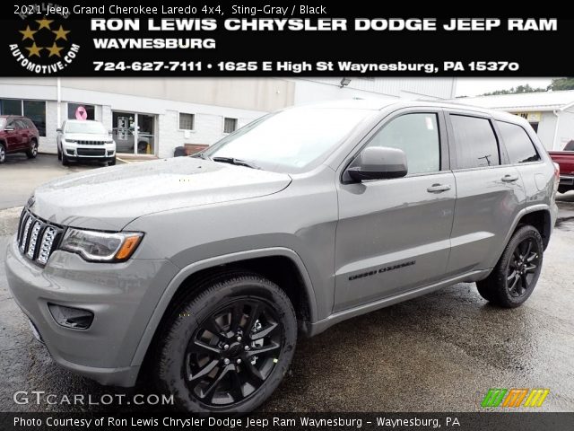 2021 Jeep Grand Cherokee Laredo 4x4 in Sting-Gray