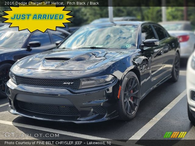 2016 Dodge Charger SRT Hellcat in Pitch Black