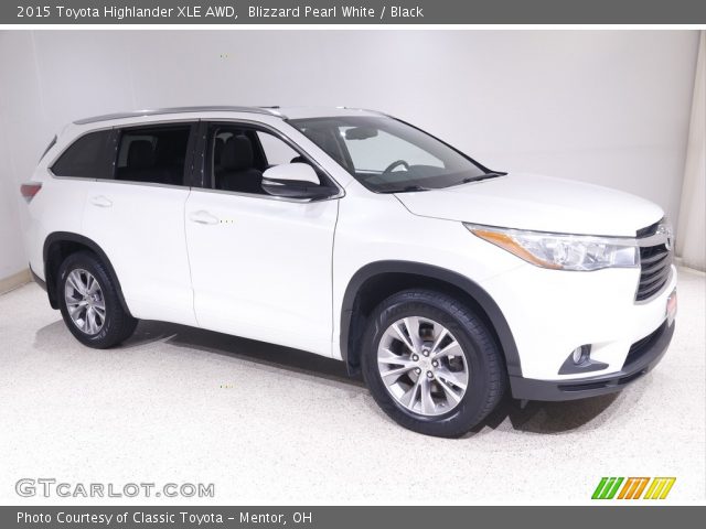 2015 Toyota Highlander XLE AWD in Blizzard Pearl White