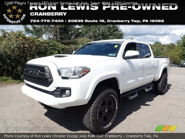 2016 Toyota Tacoma TRD Sport Double Cab 4x4 in Super White