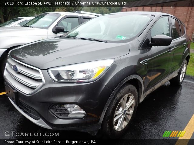 2019 Ford Escape SE 4WD in Magnetic