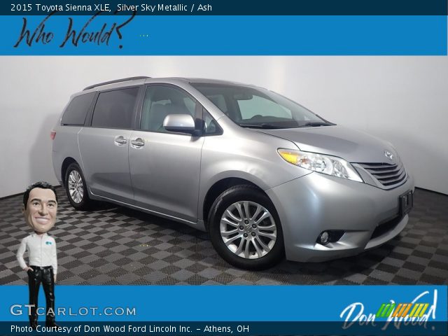 2015 Toyota Sienna XLE in Silver Sky Metallic