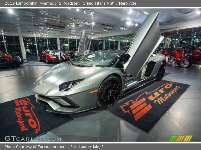 2019 Lamborghini Aventador S Roadster in Grigio Titans Matt