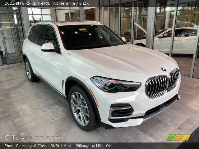 2022 BMW X5 xDrive40i in Alpine White