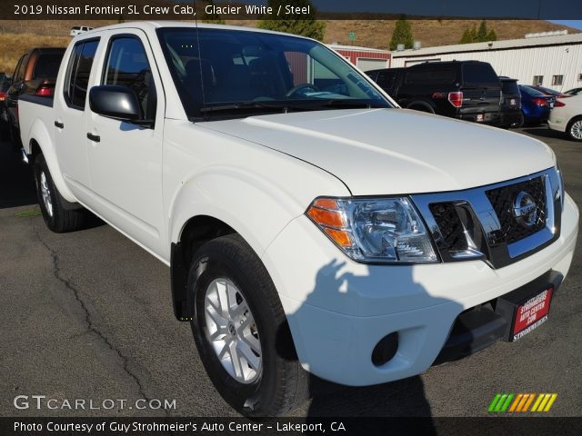 2019 Nissan Frontier SL Crew Cab in Glacier White
