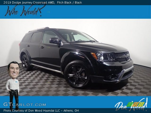 2019 Dodge Journey Crossroad AWD in Pitch Black