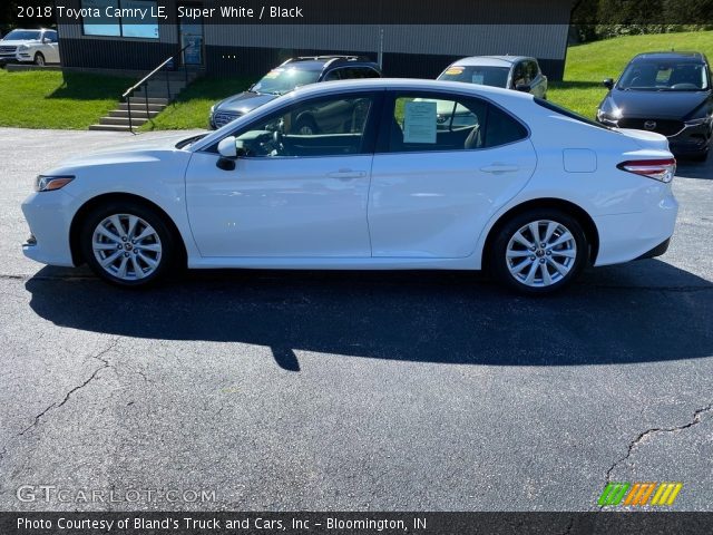 2018 Toyota Camry LE in Super White