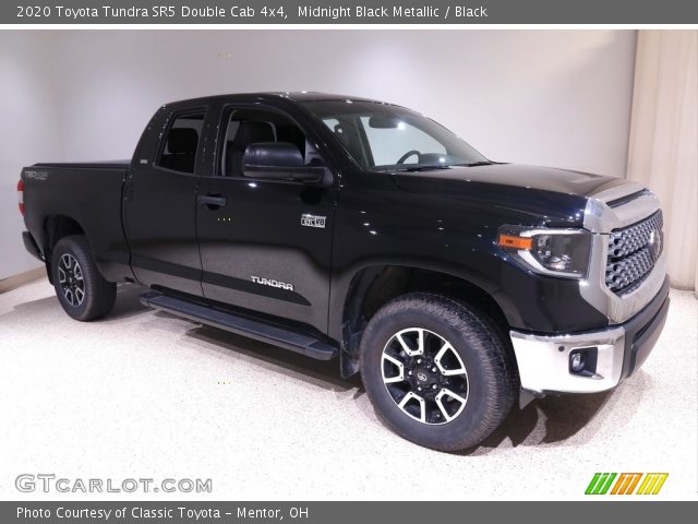 2020 Toyota Tundra SR5 Double Cab 4x4 in Midnight Black Metallic