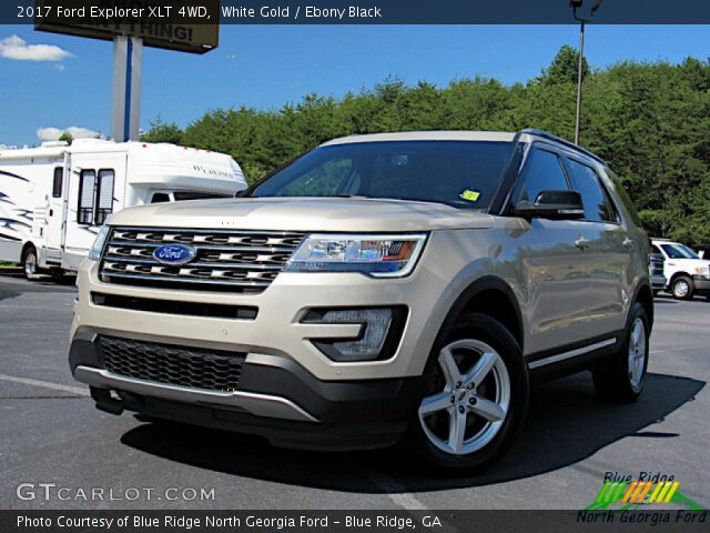 2017 Ford Explorer XLT 4WD in White Gold