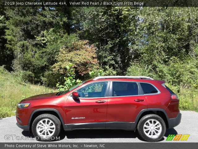 2019 Jeep Cherokee Latitude 4x4 in Velvet Red Pearl