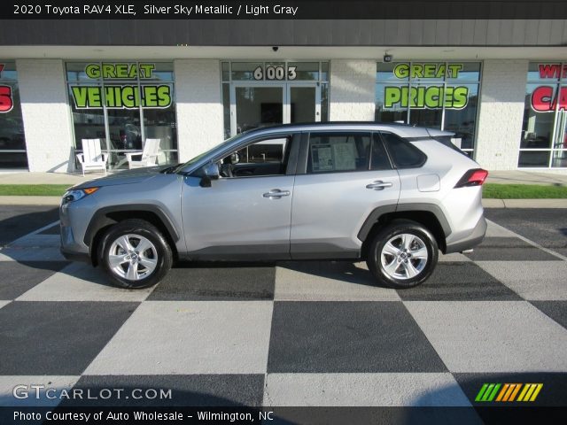 2020 Toyota RAV4 XLE in Silver Sky Metallic