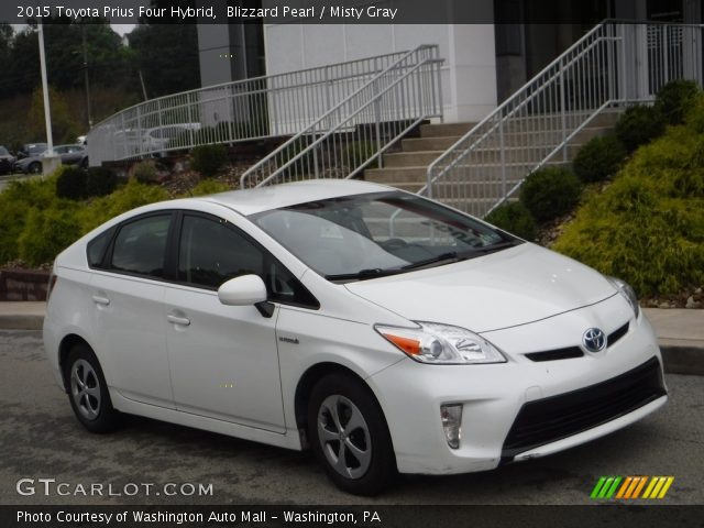 2015 Toyota Prius Four Hybrid in Blizzard Pearl