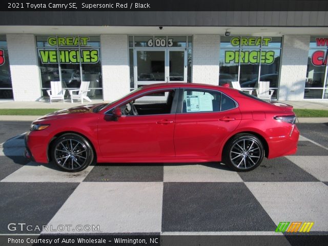 2021 Toyota Camry SE in Supersonic Red