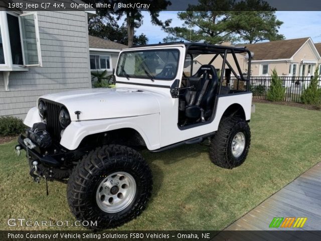 1985 Jeep CJ7 4x4 in Olympic White