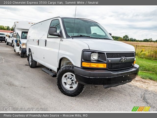 2010 Chevrolet Express 3500 Cargo Van in Summit White