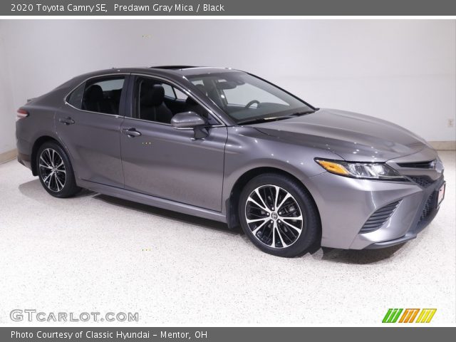 2020 Toyota Camry SE in Predawn Gray Mica