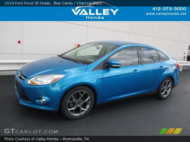 2014 Ford Focus SE Sedan in Blue Candy