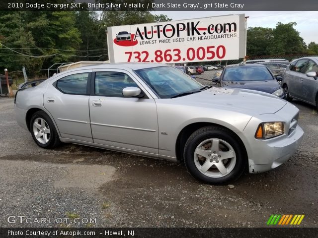 2010 Dodge Charger SXT in Bright Silver Metallic