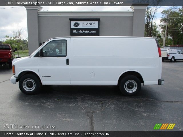 2002 Chevrolet Express 2500 Cargo Van in Summit White