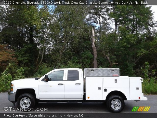 2019 Chevrolet Silverado 2500HD Work Truck Crew Cab Chassis in Summit White
