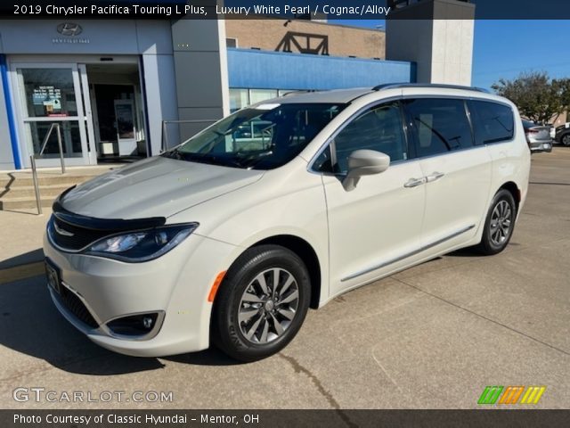 2019 Chrysler Pacifica Touring L Plus in Luxury White Pearl