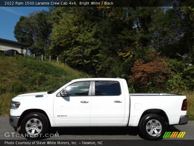 2022 Ram 1500 Laramie Crew Cab 4x4 in Bright White