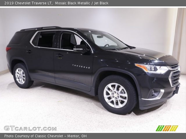 2019 Chevrolet Traverse LT in Mosaic Black Metallic