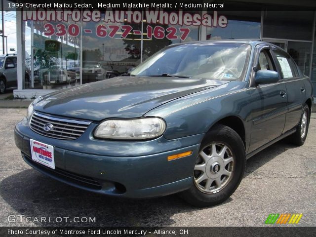 1999 Chevrolet Malibu Sedan in Medium Malachite Metallic