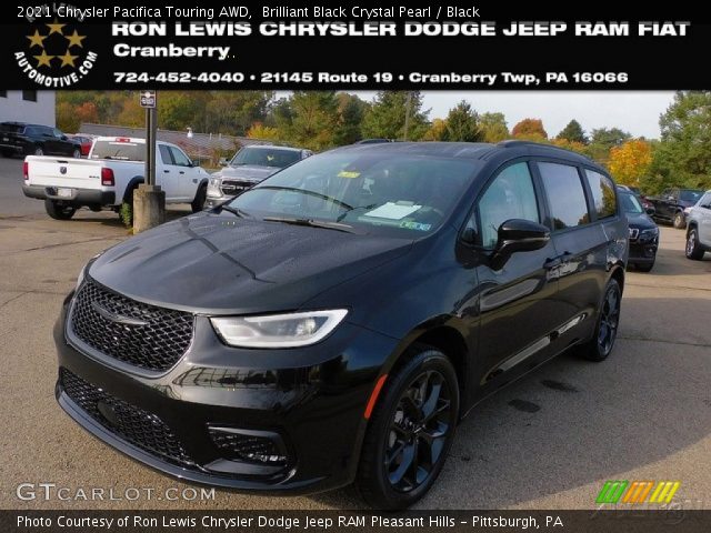 2021 Chrysler Pacifica Touring AWD in Brilliant Black Crystal Pearl