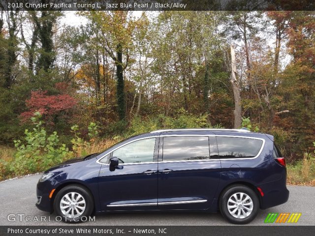 2018 Chrysler Pacifica Touring L in Jazz Blue Pearl
