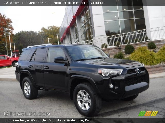 2018 Toyota 4Runner SR5 4x4 in Midnight Black Metallic