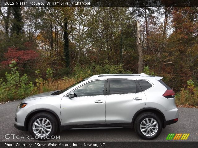 2019 Nissan Rogue S in Brilliant Silver