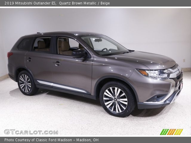 2019 Mitsubishi Outlander ES in Quartz Brown Metallic
