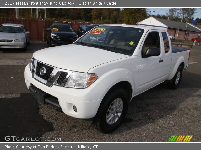 2017 Nissan Frontier SV King Cab 4x4 in Glacier White