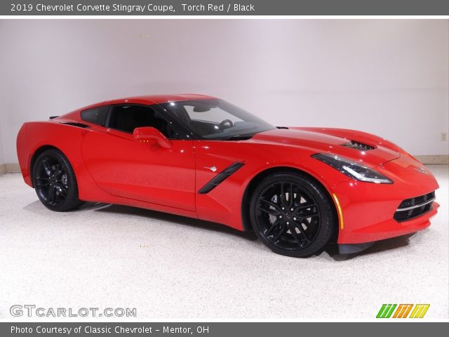 2019 Chevrolet Corvette Stingray Coupe in Torch Red