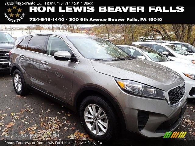 2019 Kia Sorento LX in Titanium Silver