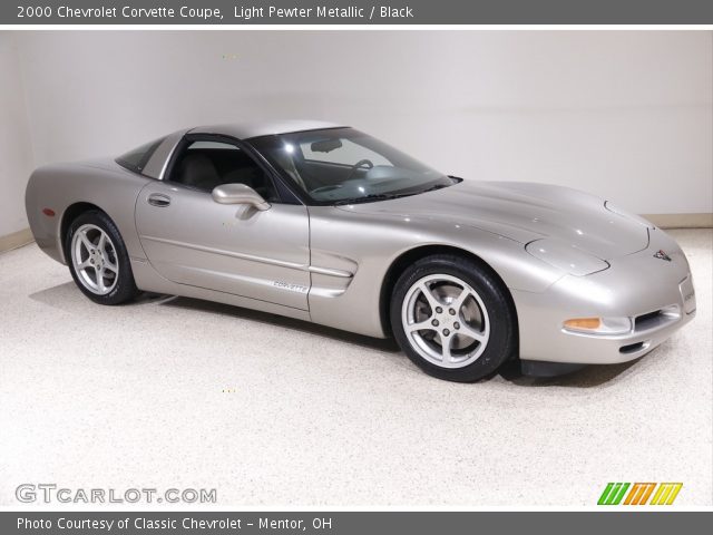2000 Chevrolet Corvette Coupe in Light Pewter Metallic