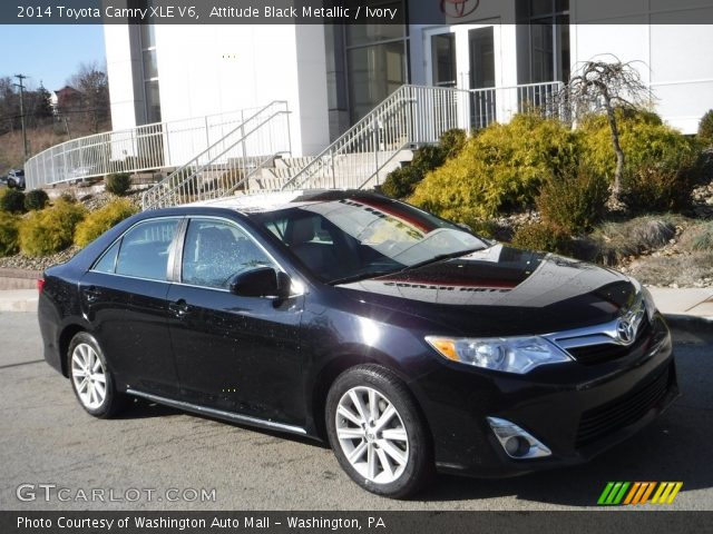 2014 Toyota Camry XLE V6 in Attitude Black Metallic